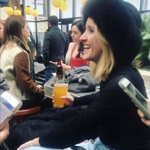 Meet your Posher, Christine